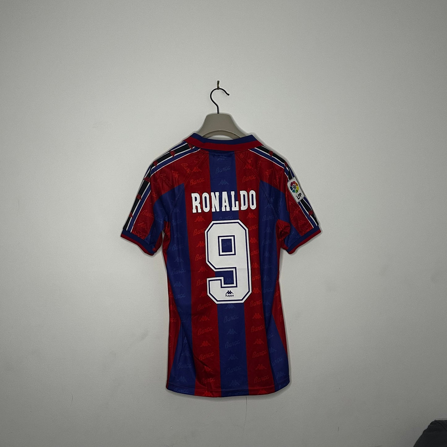 Ronaldo Barcelona 96/97 Home Jersey